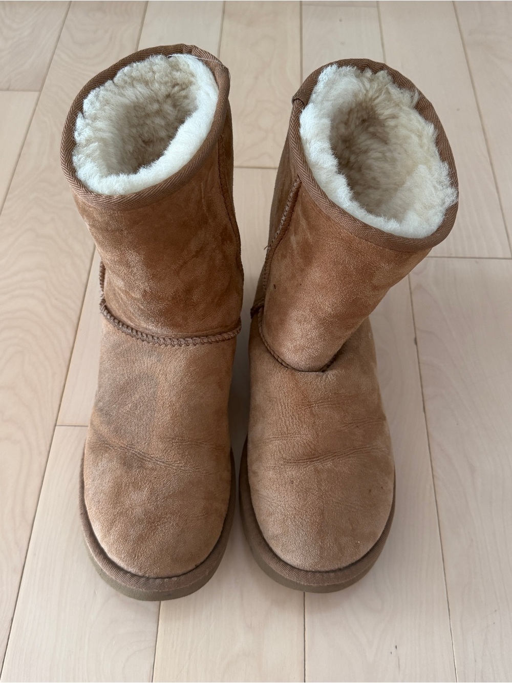 UGG’s Classic Boots Chestnut Suede Shearling Boots